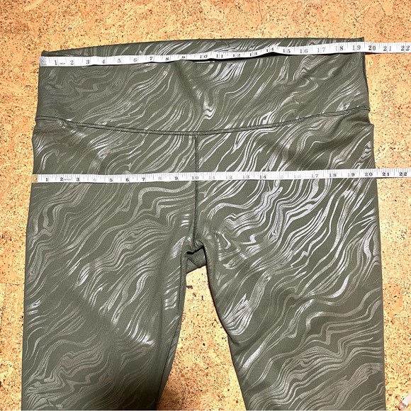Fabletics Define Power Hold High Waisted Ranger Green Marbleize Print Leggings - Picture 15 of 16